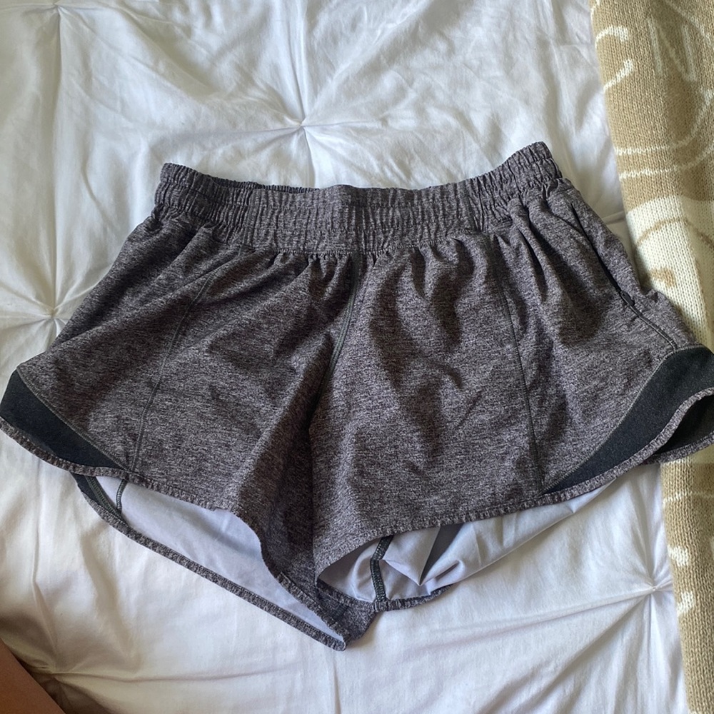 GREY HOTTY HOT SHORTS
